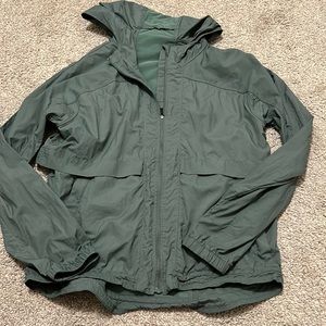 Lulu lemon rain jacket in sage green color